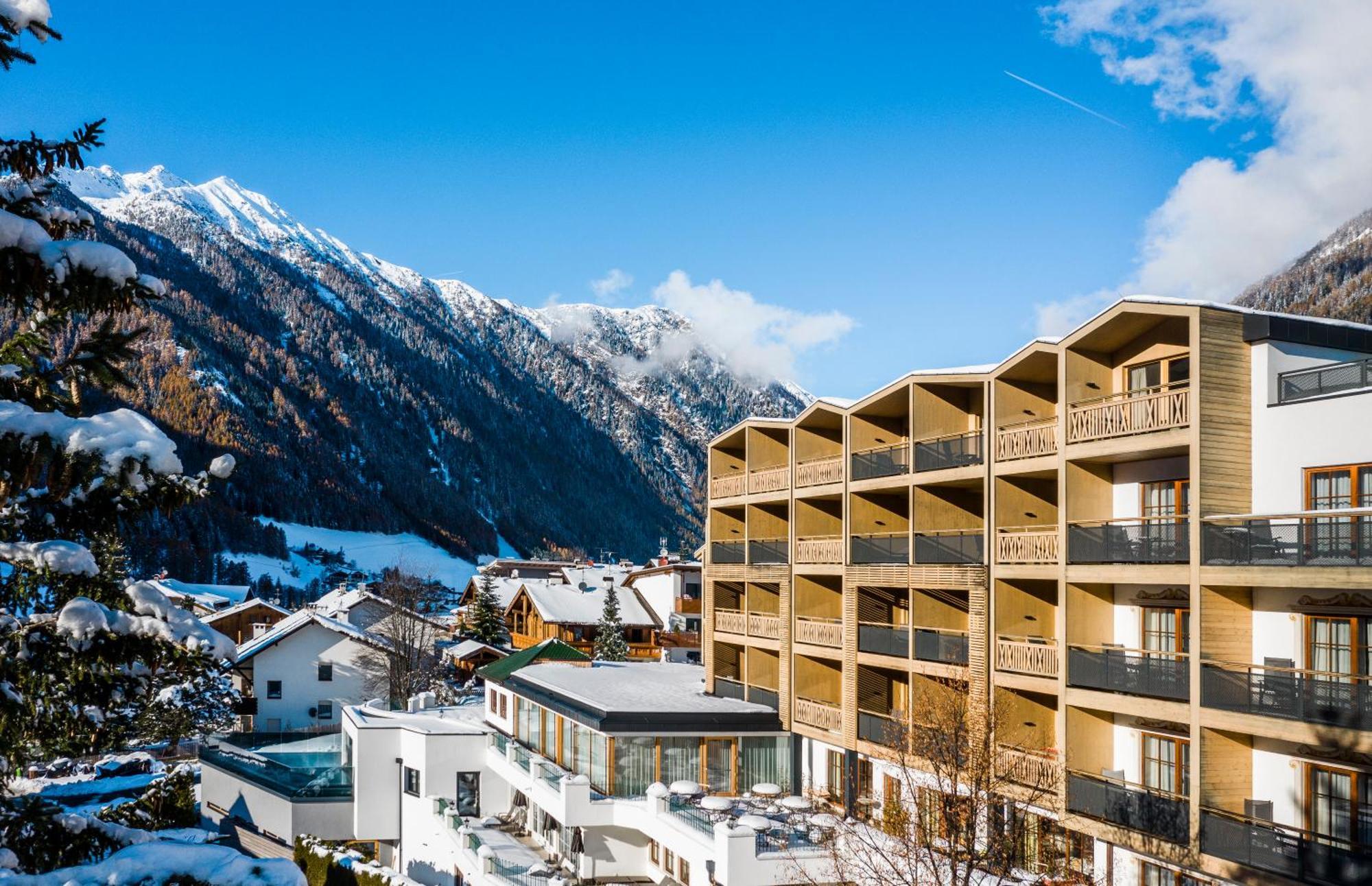 Falkensteiner Hotel & Spa Falkensteinerhof ヴァレス エクステリア 写真