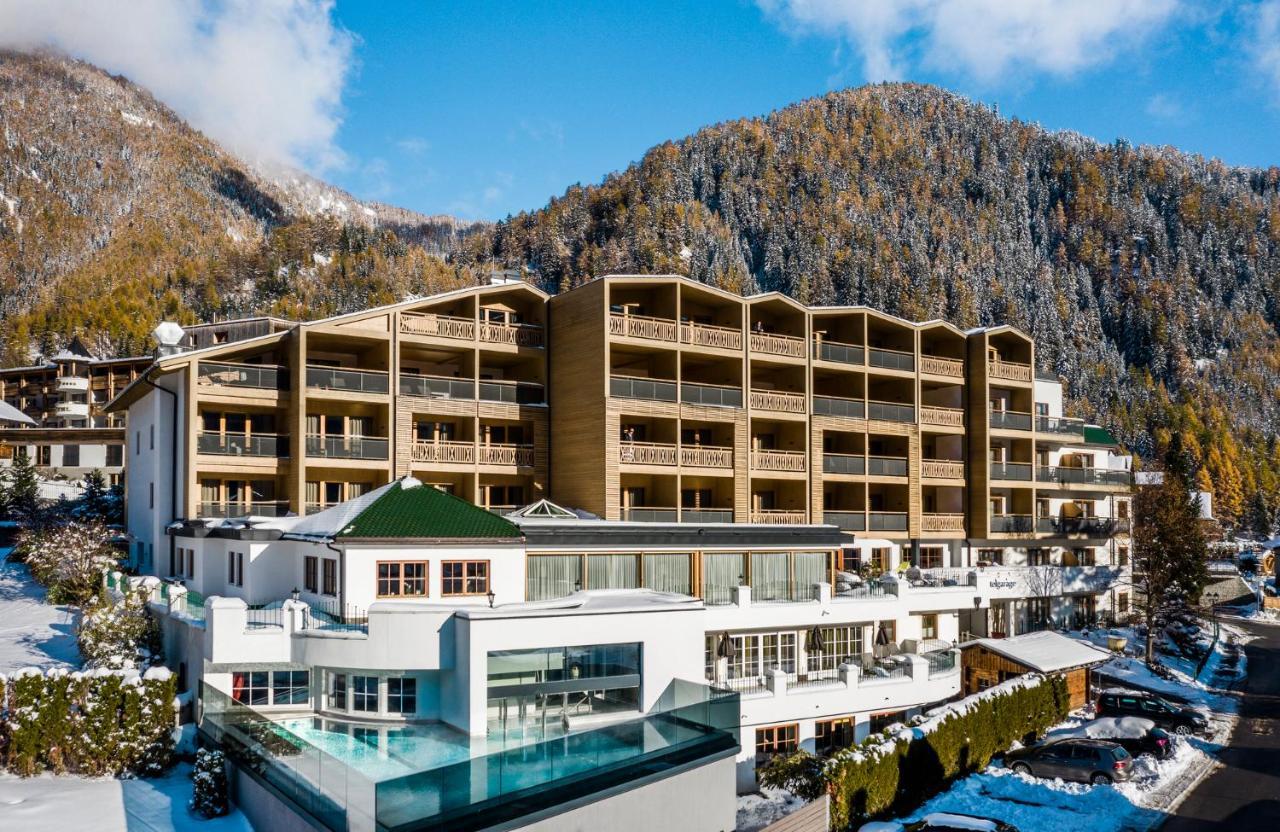 Falkensteiner Hotel & Spa Falkensteinerhof ヴァレス エクステリア 写真