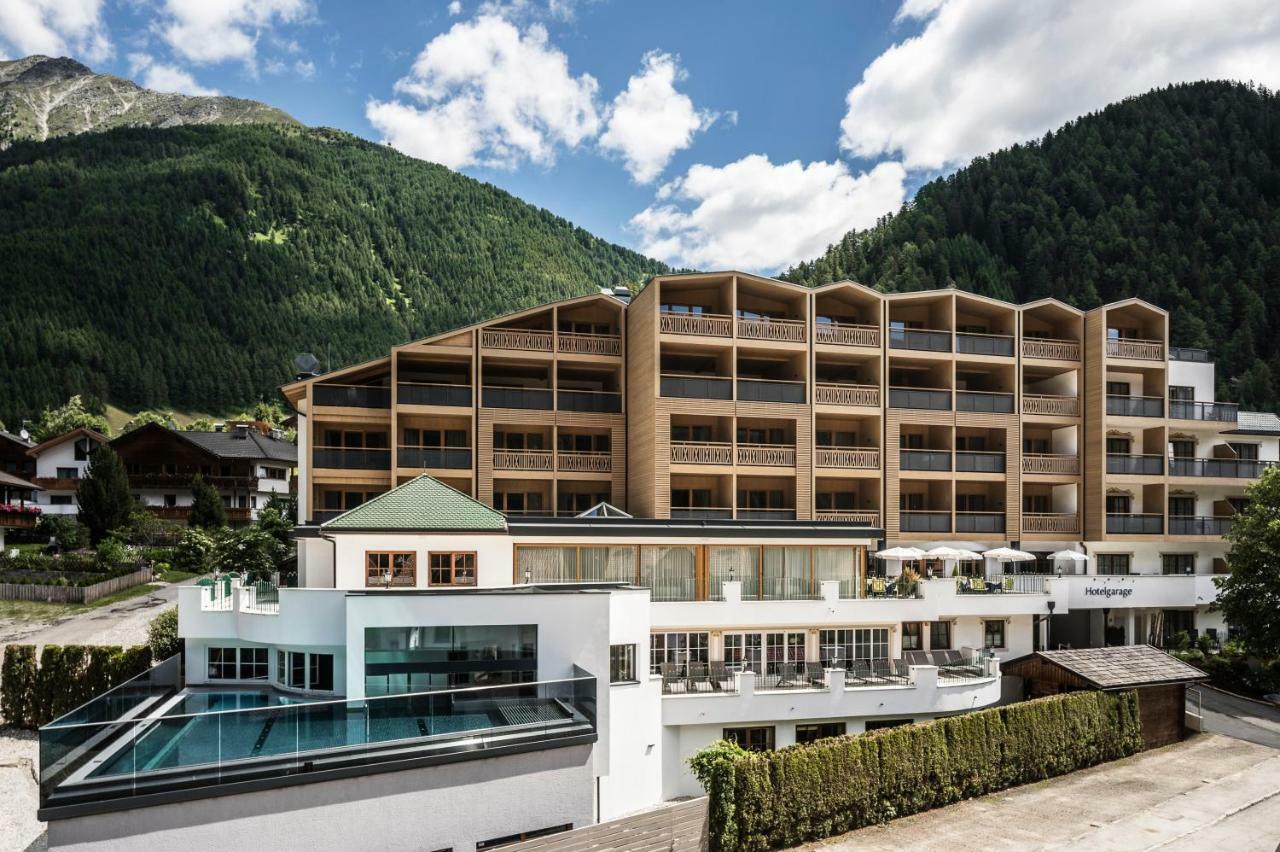 Falkensteiner Hotel & Spa Falkensteinerhof ヴァレス エクステリア 写真